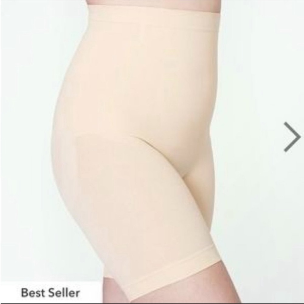 NWOT Shapermint light tan compression shape wear bike shorts M\L